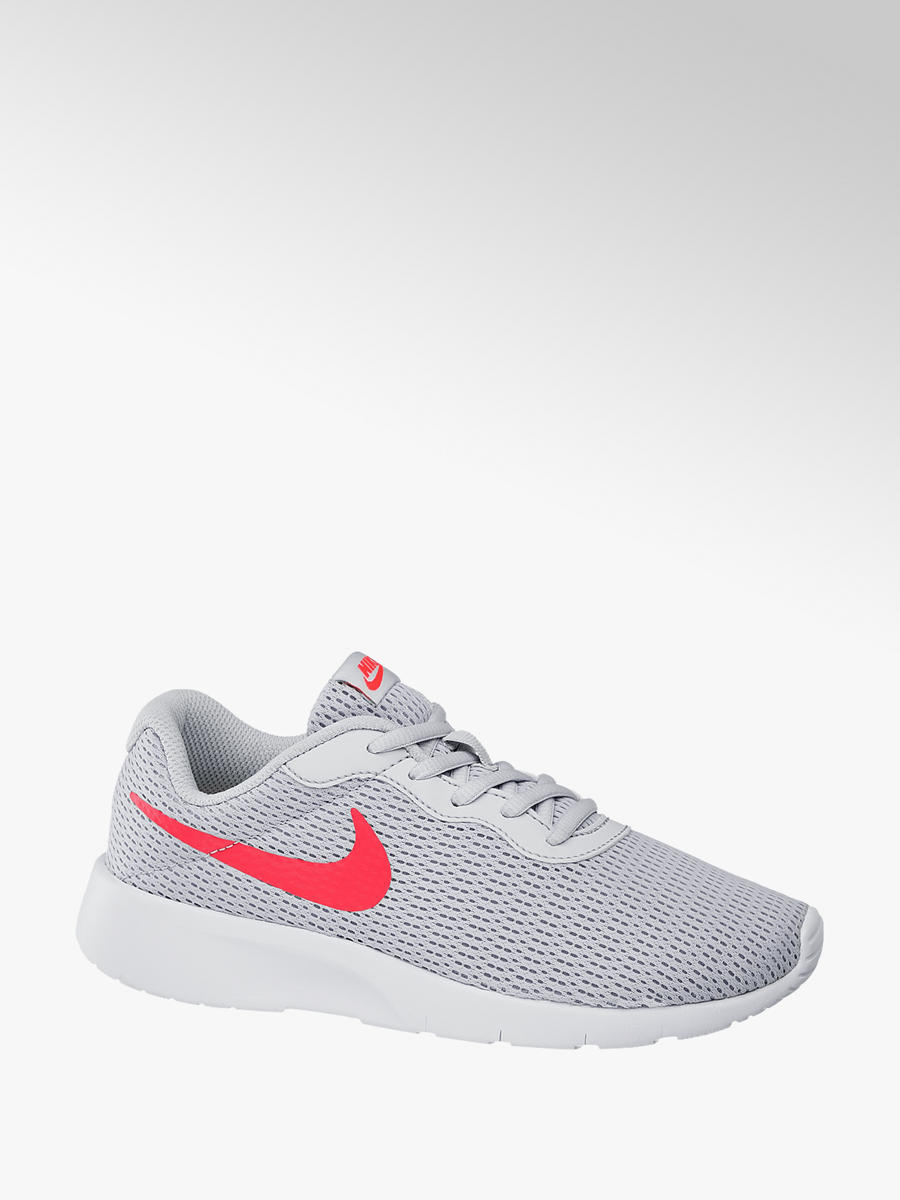 Kinder Sneakers TANJUN (GS) von NIKE in grau - deichmann.com Kinder Sneakers TANJUN (GS) von NIKE in grau - deichmann.com